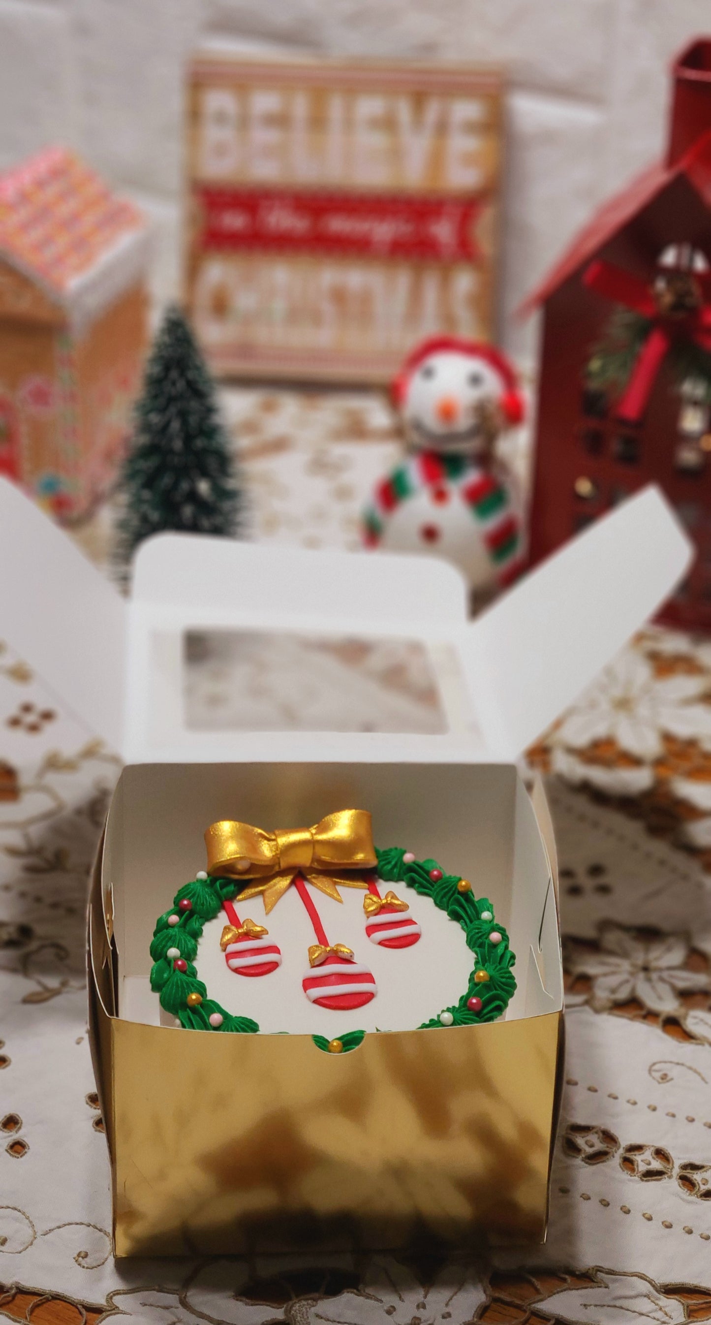 Lunch Box Christmas Cake