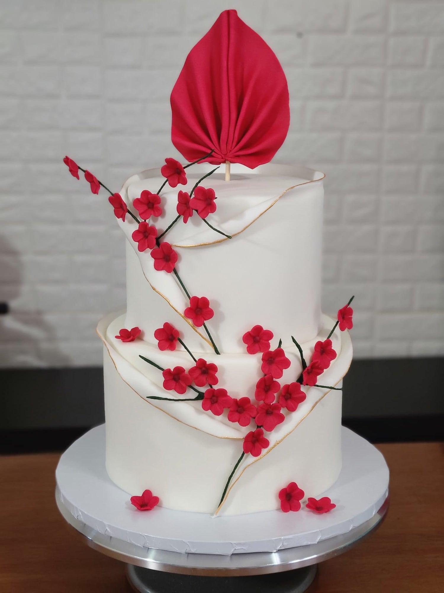 Custom cake - Wedding cakes, monthly birthday cakes, cakes for all occasions. Bring more taste to your party.