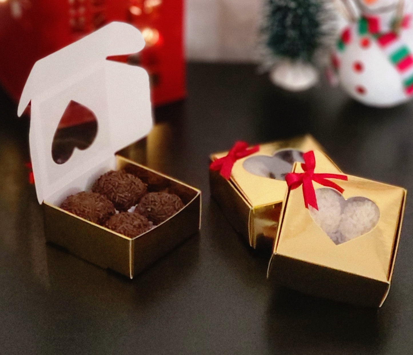 Chocolate ball/Coconut ball (Brigadeiro/Beijinho) 4pc - Thanksgiving